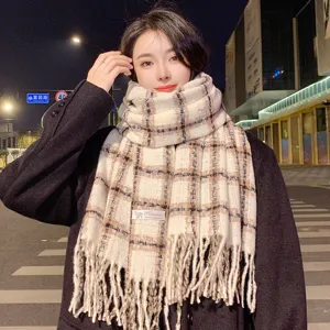 Winter warm plaid tassel cashmere scarf for women, thick Korean style winter shawl.