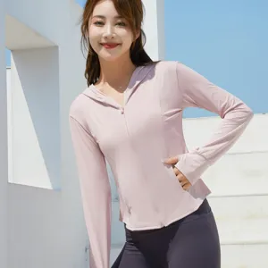 Women slim fit sun protection hoodie summer breathable UV protection lightweight jacket.