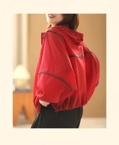 Damen leichte Kapuze Sonnenschutz Jacke lose kurze Sommer Outdoor Oberbekleidung rot