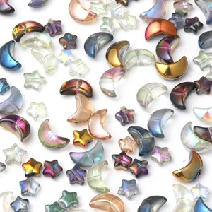 Glazen ster- en maan kralen voor DIY sieraden maken, kleurrijke iriserende hangers.