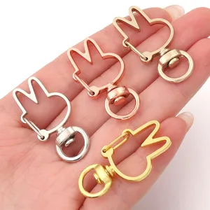 Metal rabbit shape swivel lobster clasp detail shot, zinc alloy DIY keychain jewelry finding.