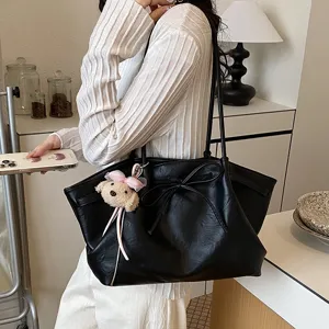 Korean style retro fashion large capacity tote shoulder bag for women daily commute style.