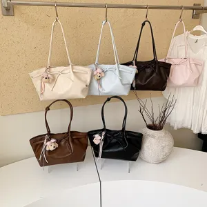 Korean style large capacity tote bag for women vintage PU leather shoulder handbag with charm
