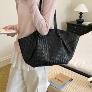 Black woven tote bag for women, large capacity stylish shoulder bag for daily use and work.