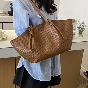 Women brown woven tote bag large capacity minimalist shoulder bag stylish daily casual handbag