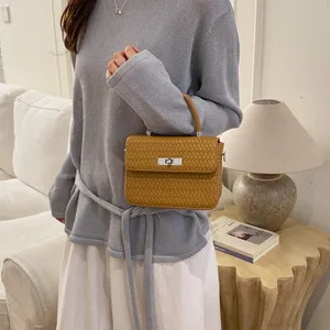 Pequeño bolso cuadrado tejido color sólido estilo coreano con asa y cierre giratorio principal