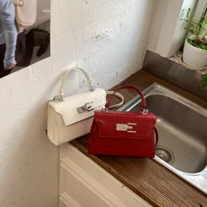 Elegant crocodile pattern leather top handle shoulder bag for women, stylish handbag.