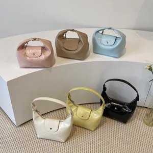 Elegante borsa a tracolla da donna in pelle PU borsa casual con chiusura a bottone.