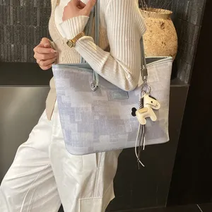 Borsa a spalla stile coreano di grande capacita shopper elegante con ciondolo cavallo carino