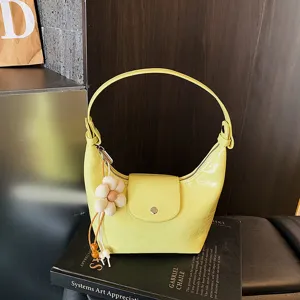 Borsa a tracolla donna in pelle PU lucida gialla elegante borsa a mano dumpling quotidiana