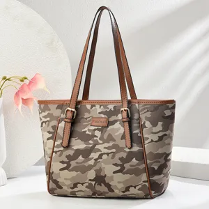 Stylish women camo tote bag large capacity shoulder handbag for daily commute and casual use
