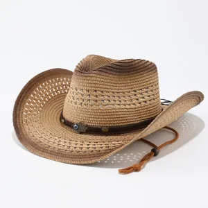 Retro stro cowboyhoed voor heren, brede rand zomer zonbescherming westerse hoed met amulet.