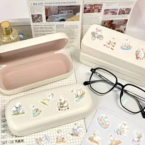 Adorables autocollants de petite oie décontractée vue détaillée, feuille de stickers.