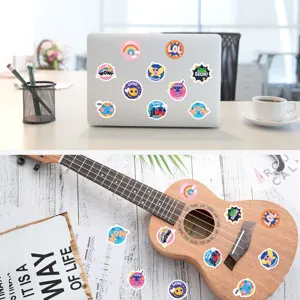 Simpatici adesivi premio di cartoni animati impermeabili per laptop e quaderni per bambini