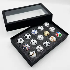 Coffret cadeau collection mini ballon de football Coupe du Monde 2026 souvenir fan.