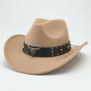 Chapeau de Cowboy Occidental Rétro Pour Hommes Femmes Polyester Large Bord Fedora Jazz Chapeau Avec Tête de Taureau Rivets Bande en Cuir