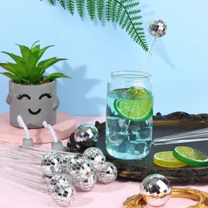 Bâtonnets de cocktail boule à facettes disco mélangeurs de boissons détail de fête