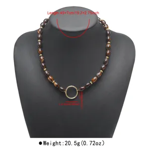 Stylato moderno vintage akriliko kolie me chryso metalliko dachtylidi gia gynaikes