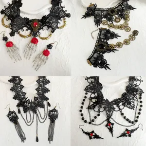 Halloween collier ras de cou en dentelle noire et boucles d'oreilles gothique chic.