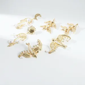 Französische Vintage Gold Ohrringe mit Perlen und Strass, schicke Tauben und Sonnen Ohrringe.
