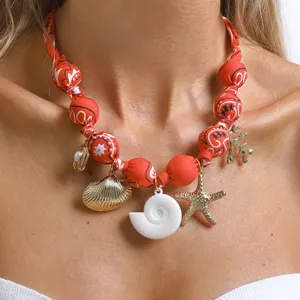 Dopamin Ozean Serie Stoff Choker Halskette mit Korallen, Muschel und Seestern Anhaengern.