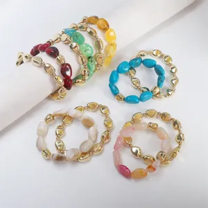 Bracciali con perle in acrilico colorato irregolare vintage oro metallo set gioielli