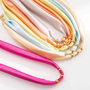 Niche design satin fabric necklace with gold metal rings, elegant commuter style choker.