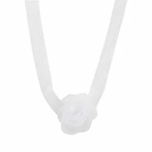 Witte mesh lint bloemige choker detail, zoete stoffen roos halsketting voor bruids huwelijk.