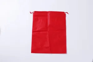 Borsa con coulisse in tessuto non tessuto rosso sacchetto regalo portaoggetti utile
