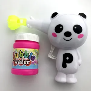 Bonito juego de pistola de burbujas manual de panda con agua de burbujas para niños.