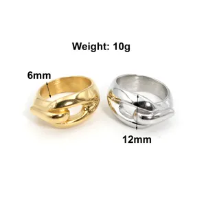 Minimalistische titanium staal in elkaar grijpende ring, goud en zilver, moderne mode.