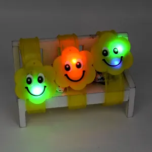 Cute children glowing silicone flower wristband LED flashing toy bracelet for party.