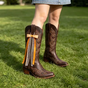 Bottes de cowboy occidentales avec accessoire de décoration de bottes à ruban DIY et perles.