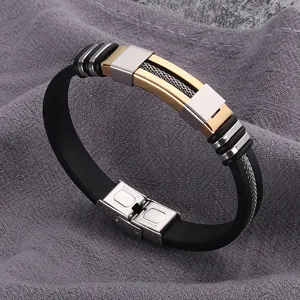 Stijlvolle heren armband van roestvrij staal en zwarte siliconen, modern sieraad nu.