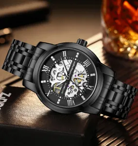 Luxus schwarze automatische mechanische Herrenuhr für Männer mit Skelettzifferblatt neu.