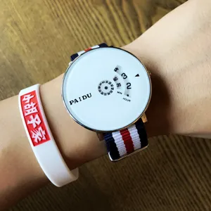 Montre de loisir unisex creative minimaliste avec cadran unique et bracelet nylon.