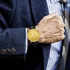 Luxus automatische mechanische Uhr für Herren mit goldenem Pferd Zifferblatt Lederarmband.