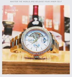 Luxus Herren mechanische Uhr mit Diamantlünette, skelettiertem Zifferblatt und Stahlband.