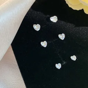 Orecchini a Bottone a Cuore in Argento Sterling 925 per Donna Piccoli Orecchini a Cuore con Strass Gioielli Quotidiani
