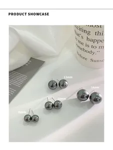 S925 Sterlingsilber dunkle Perlen Ohrstecker in mehreren Groessen, minimalistischer Alltagsschmuck.