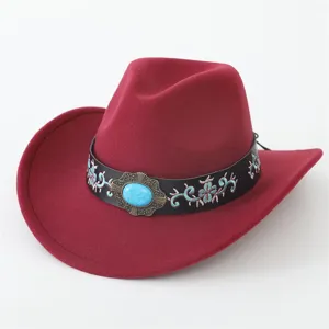 Weinroter Western-Cowboyhut mit ethnischer Stickerei, stylischer Filzhut für den Urlaub.