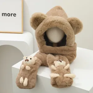 Conjunto de gorro con orejas de oso bufanda y guantes de peluche marron detalle invierno
