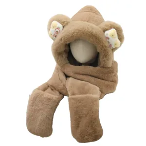 Flauschiges Winter 3-in-1 Plüschmütze Schal Handschuhe Set mit süßen Bärenohren für Damen.