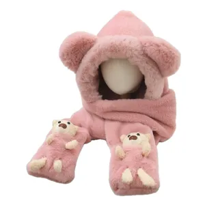 Lindo conjunto de invierno de felpa con sombrero bufanda y guantes de oso rosa cálido para mujer.