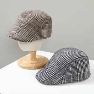 Casquette Plate Rétro Homme Coton Polyester Carreaux Hiver Chaud Béret Rayé Casquette Gavroche Vintage Décontracté Chapeau Extérieur Homme