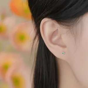 S999 Sterling Silber Minimalistische Geometrische Grüne Ohrstecker Eleganter Schmuck