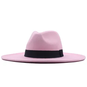 Rosa Filzhut Fedora mit schwarzem Band, 10cm breite Krempe, Vintage britischer Stil, Winter.