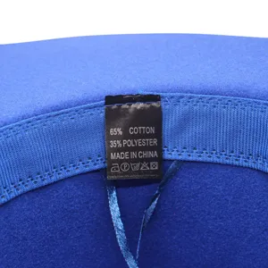 Detailansicht des inneren Materialetiketts mit der Stoffzusammensetzung des Filzhutes.