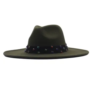 Klassischer dunkelgrüner Fedora-Hut mit funkelndem Strassband, breite Krempe Wollhut.