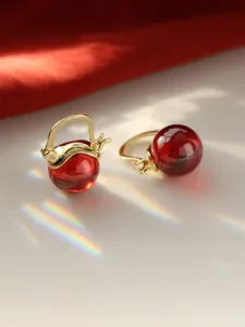 Vintage rote Edelstein Perlen Ohrringe mit S925 Sterling Silber vergoldeten Verschlussen.